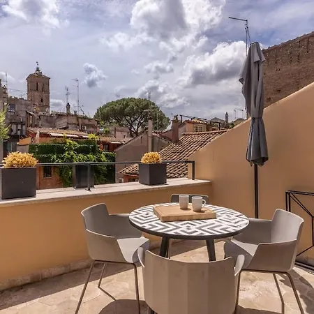 Piazza Dei Renzi Trastevere Building 4 Bedroom With Terrace-2